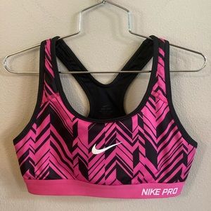Nike sports bra S